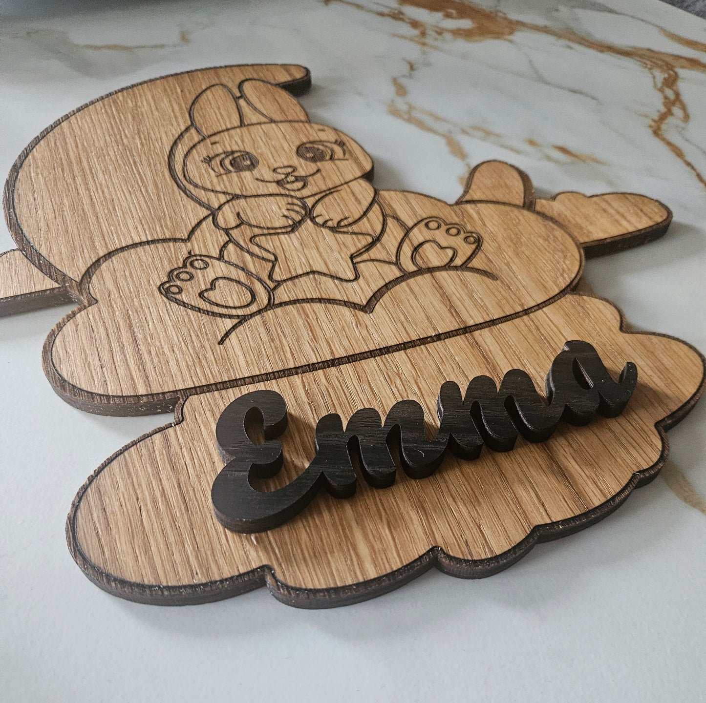 Plaque de porte personnalisable en bois - Modèle Lapin