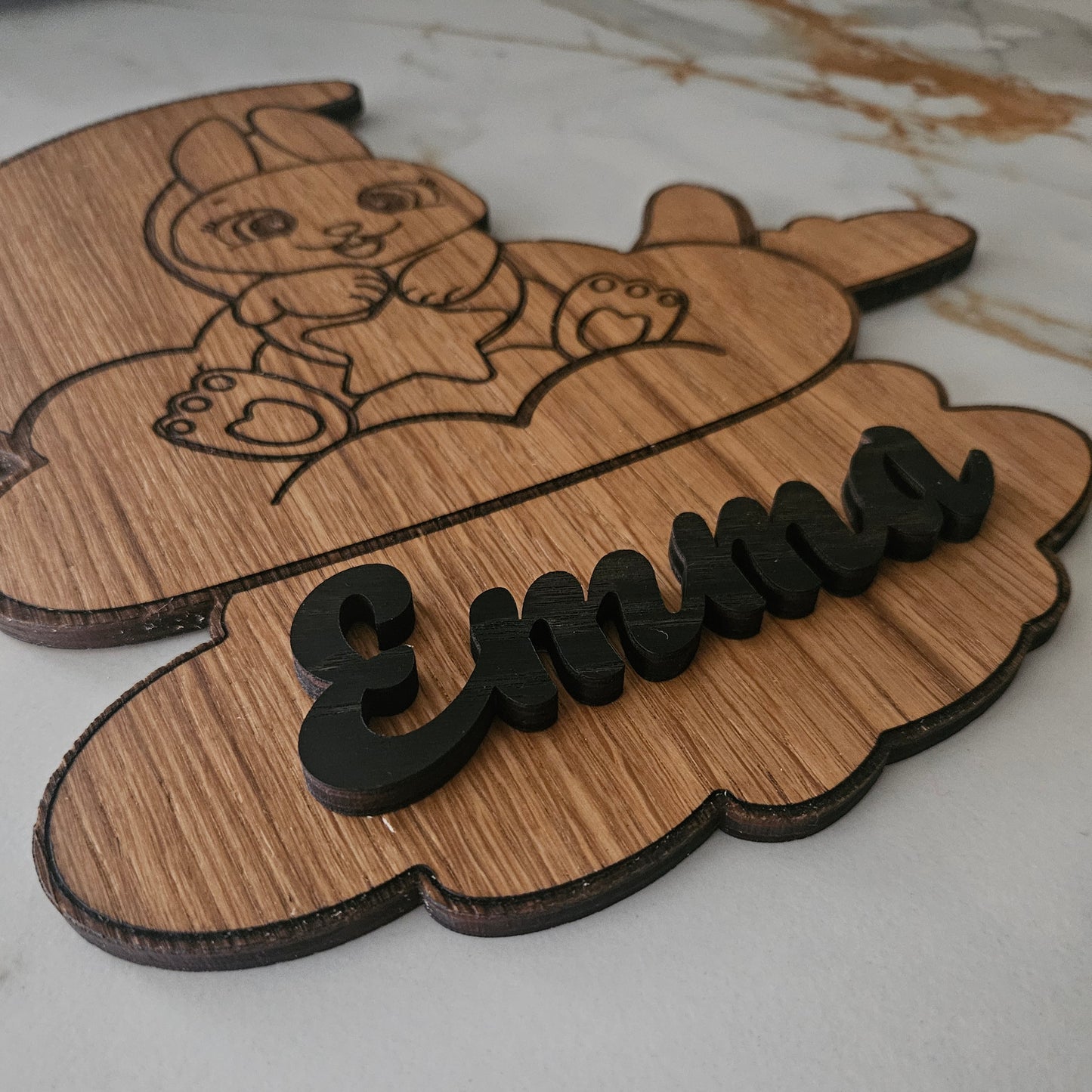 Plaque de porte personnalisable en bois - Modèle Lapin